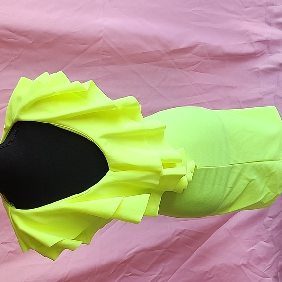 MUST GO! brand new off shoulder Neon Dress - medium - Picture 3 of 6